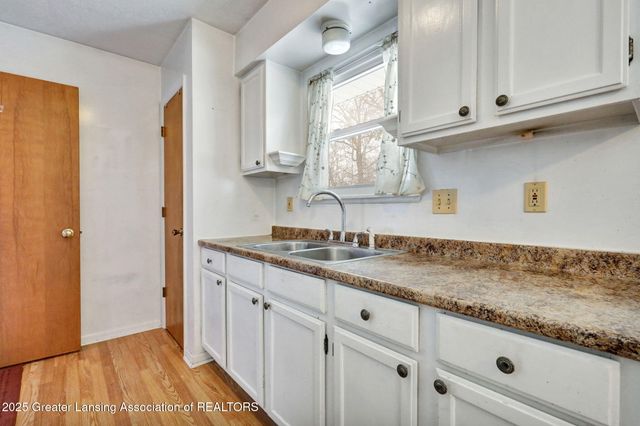 5989 Cypress Street, Haslett, MI 48840