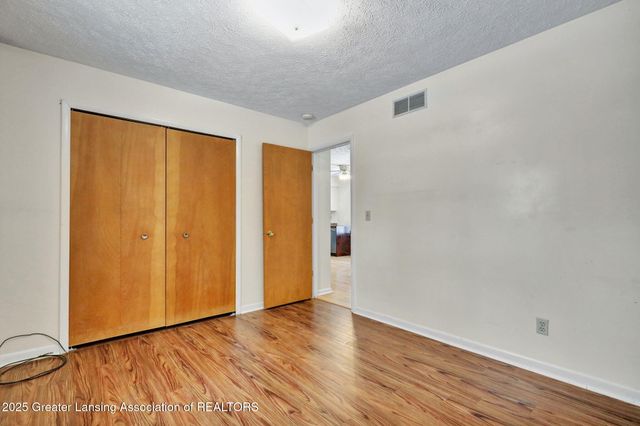 5989 Cypress Street, Haslett, MI 48840