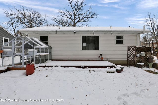 5989 Cypress Street, Haslett, MI 48840