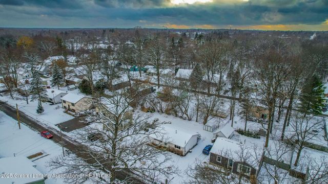 5989 Cypress Street, Haslett, MI 48840