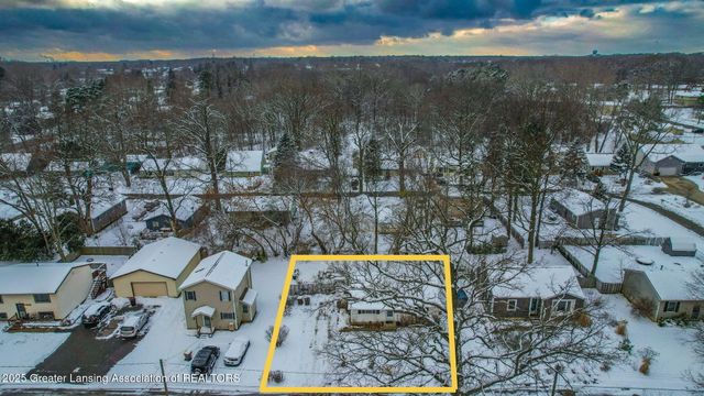 5989 Cypress Street, Haslett, MI 48840