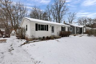 5989 Cypress Street, Haslett, MI 48840