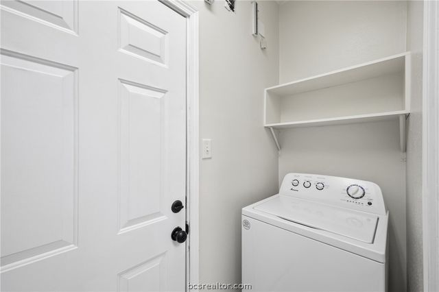 622 Holleman Drive, College Station, TX 77840