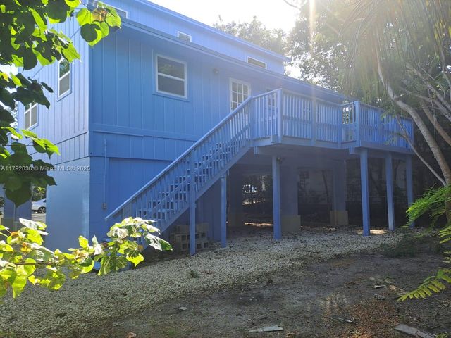 154 Sebring Dr, Tavernier, FL 33070