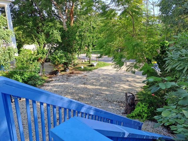 154 Sebring Dr, Tavernier, FL 33070