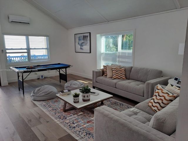 154 Sebring Dr, Tavernier, FL 33070