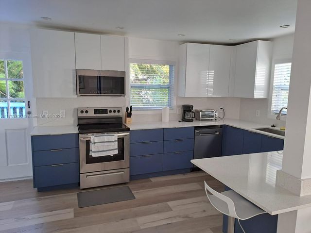 154 Sebring Dr, Tavernier, FL 33070