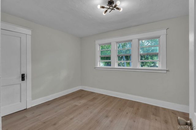 39 Springville Avenue, Amherst, NY 14226