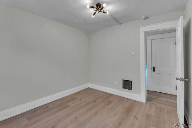 39 Springville Avenue, Amherst, NY 14226