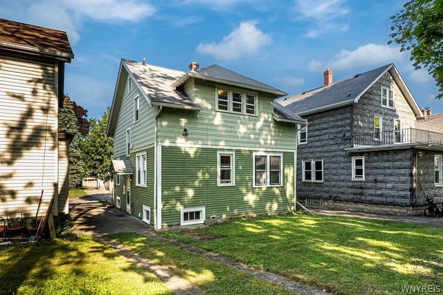 39 Springville Avenue, Amherst, NY 14226