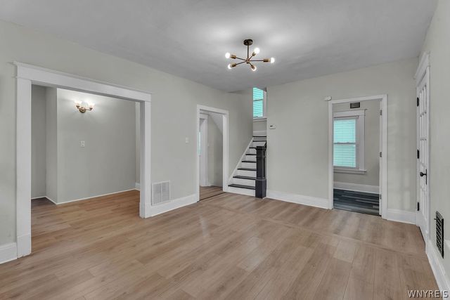39 Springville Avenue, Amherst, NY 14226