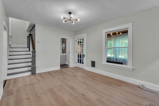 39 Springville Avenue, Amherst, NY 14226