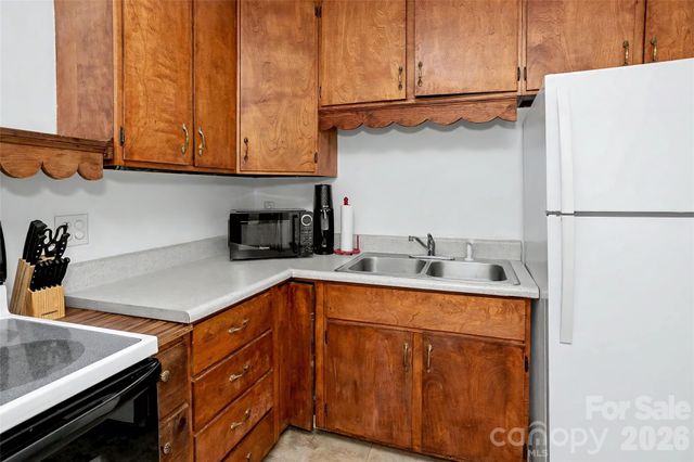 308 Melody Circle, Swannanoa, NC 28778