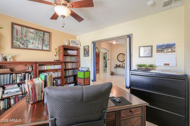 112 S BIRDIE Way, Casa Grande, AZ 85194