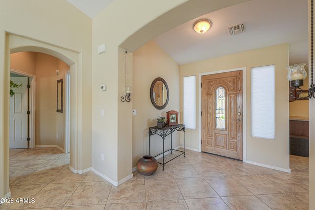 112 S BIRDIE Way, Casa Grande, AZ 85194