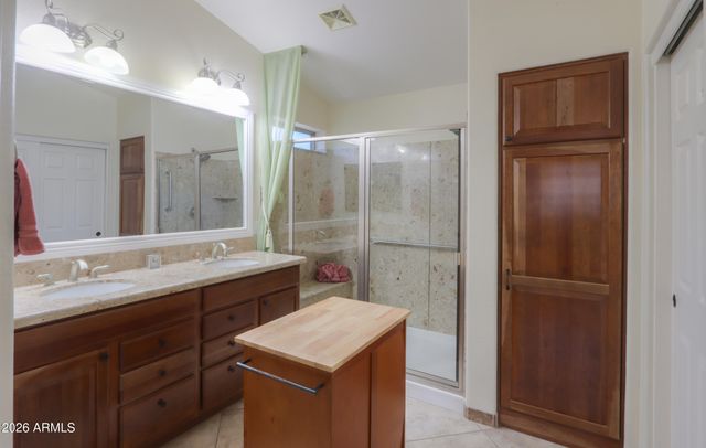 112 S BIRDIE Way, Casa Grande, AZ 85194