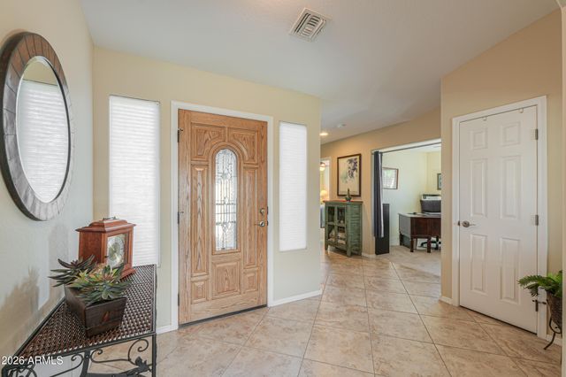 112 S BIRDIE Way, Casa Grande, AZ 85194