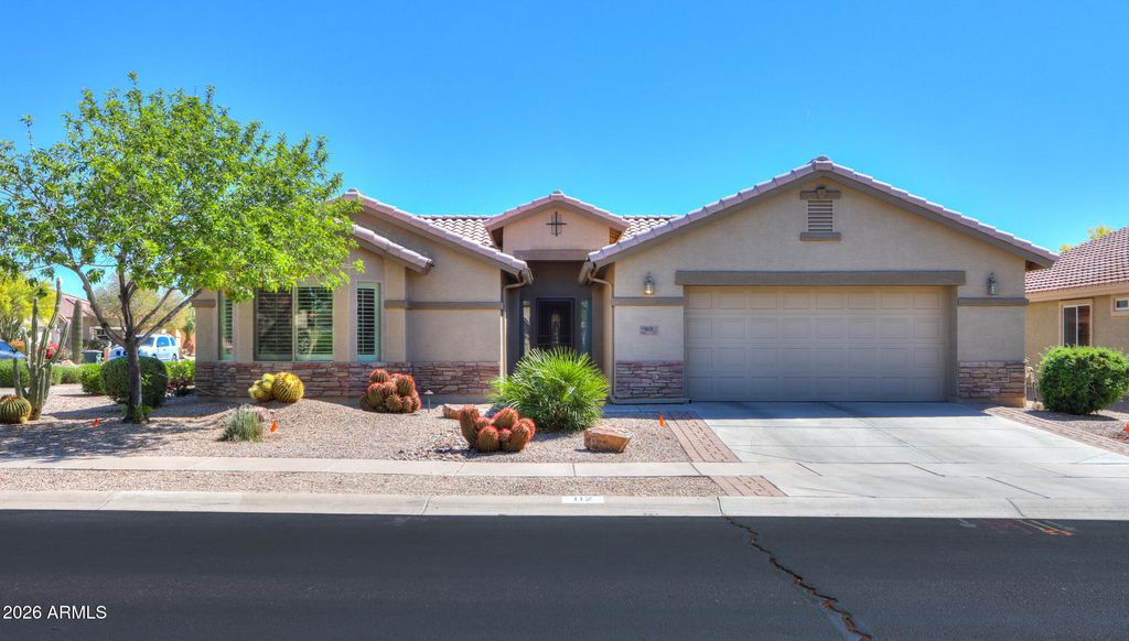 112 S BIRDIE Way, Casa Grande, AZ 85194