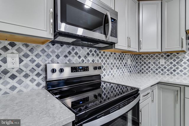 4651 GROSBEAK PL, Waldorf, MD 20603