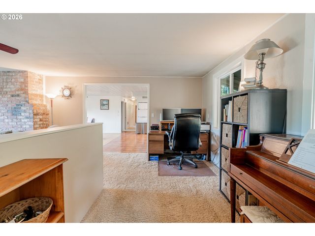 14075 Ne NORTH VALLEY Rd, Newberg, OR 97132