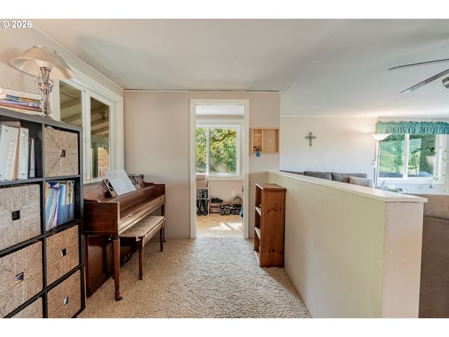 14075 Ne NORTH VALLEY Rd, Newberg, OR 97132