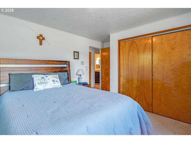 14075 Ne NORTH VALLEY Rd, Newberg, OR 97132