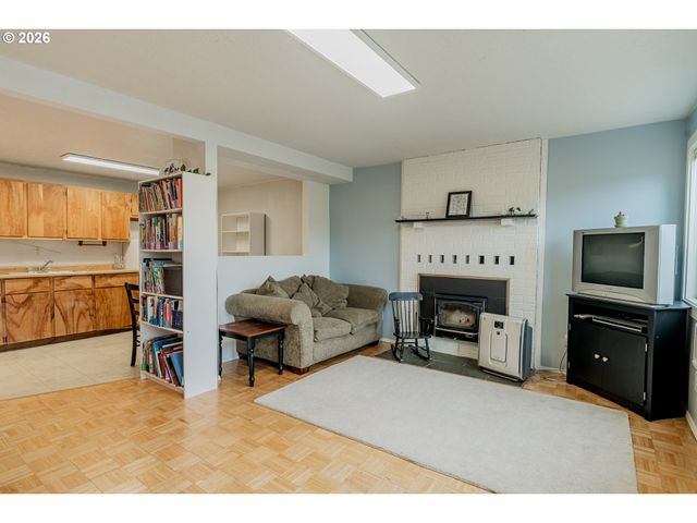 14075 Ne NORTH VALLEY Rd, Newberg, OR 97132