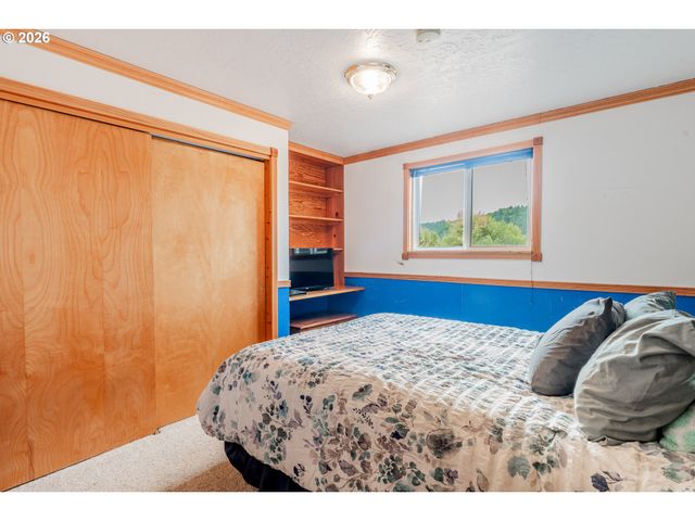 14075 Ne NORTH VALLEY Rd, Newberg, OR 97132