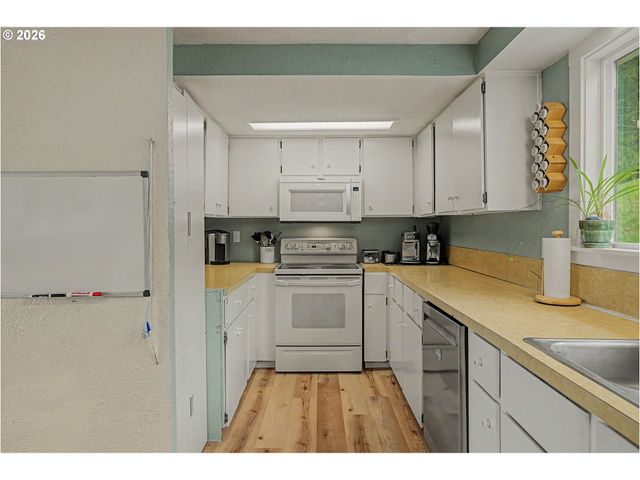 14075 Ne NORTH VALLEY Rd, Newberg, OR 97132