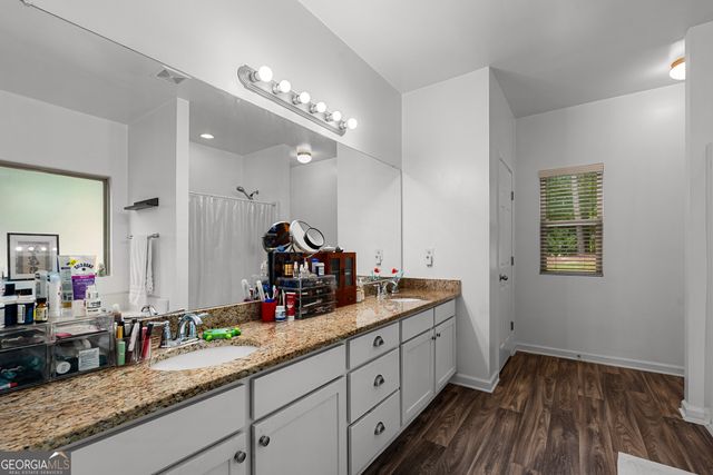 21 Sunny Point, Newnan, GA 30263