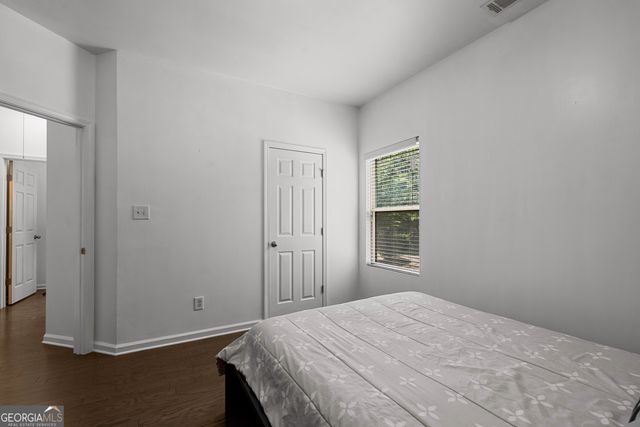 21 Sunny Point, Newnan, GA 30263
