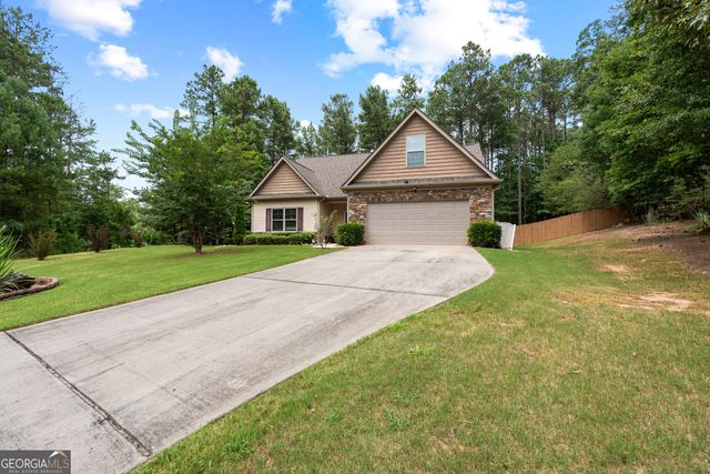 21 Sunny Point, Newnan, GA 30263
