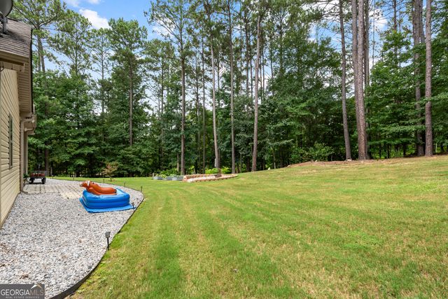 21 Sunny Point, Newnan, GA 30263