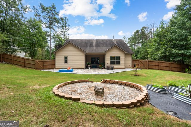 21 Sunny Point, Newnan, GA 30263