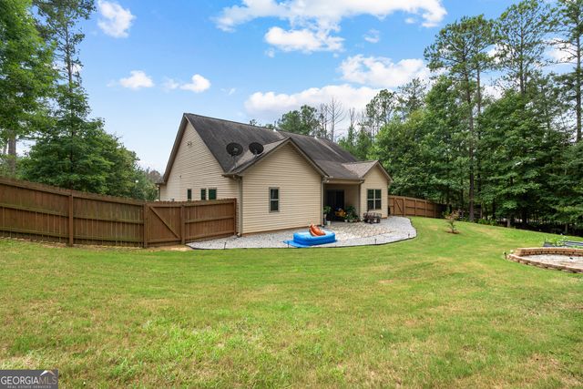 21 Sunny Point, Newnan, GA 30263