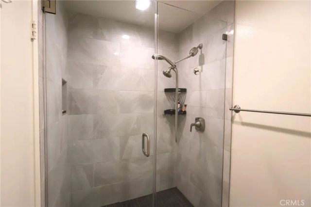 929 Thistlegate, Oak Park, CA 91377