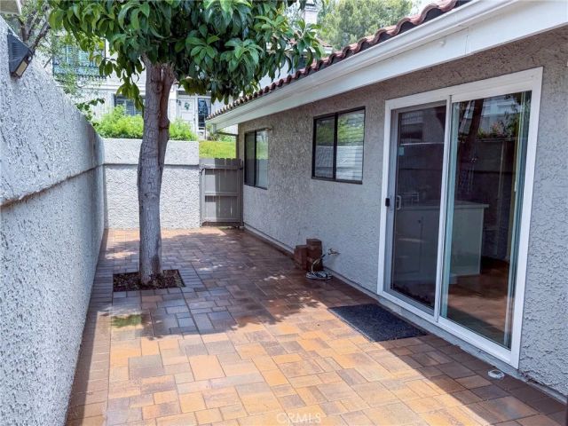 929 Thistlegate, Oak Park, CA 91377
