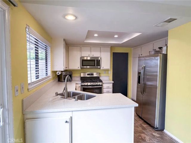929 Thistlegate, Oak Park, CA 91377
