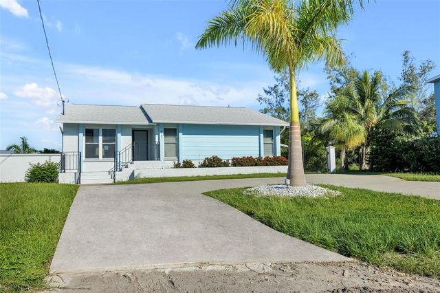 821 WHITE HERON BOULEVARD, Ruskin, FL 33570