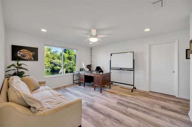 821 WHITE HERON BOULEVARD, Ruskin, FL 33570