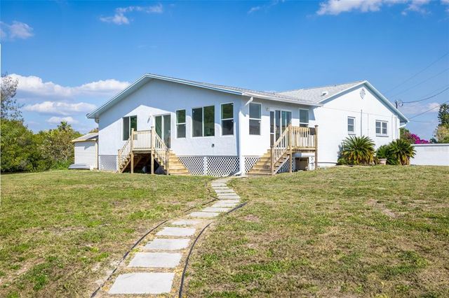 821 WHITE HERON BOULEVARD, Ruskin, FL 33570