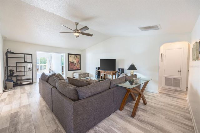 821 WHITE HERON BOULEVARD, Ruskin, FL 33570