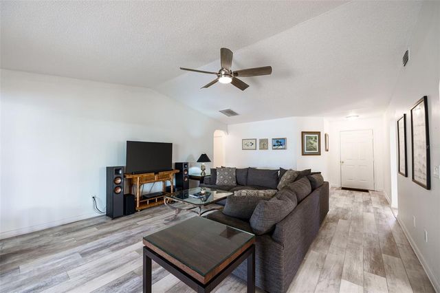 821 WHITE HERON BOULEVARD, Ruskin, FL 33570