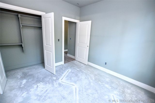 18835 W Hunters Court, Park Hill, OK 74451