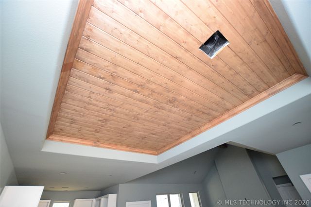 18835 W Hunters Court, Park Hill, OK 74451