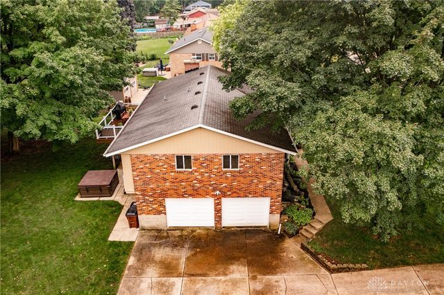 1210 Lomeda Lane, Beavercreek, OH 45434