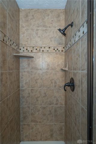 1210 Lomeda Lane, Beavercreek, OH 45434