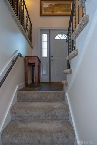 1210 Lomeda Lane, Beavercreek, OH 45434