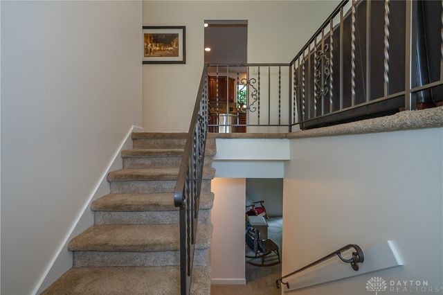 1210 Lomeda Lane, Beavercreek, OH 45434
