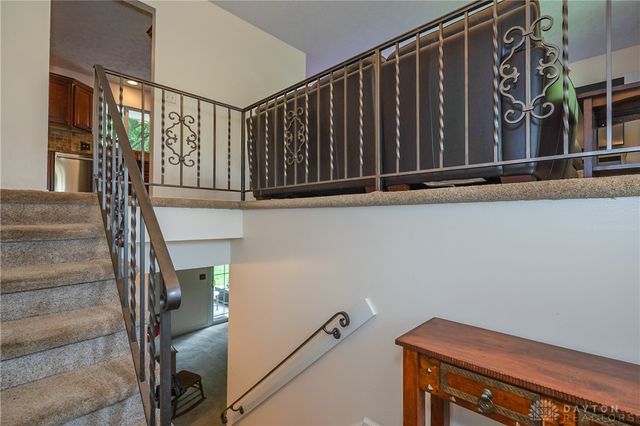 1210 Lomeda Lane, Beavercreek, OH 45434